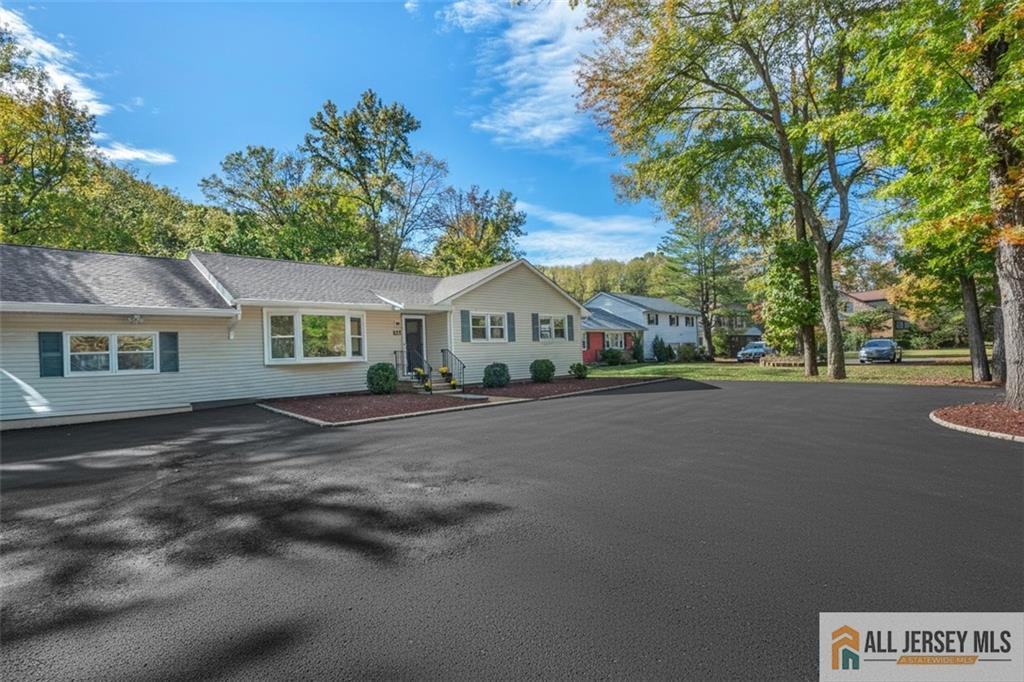 107 Finnegans Lane, South Brunswick