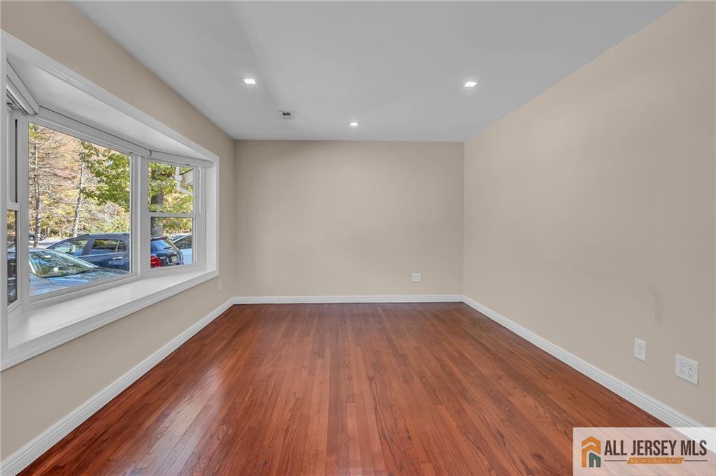 107 Finnegans Lane, South Brunswick