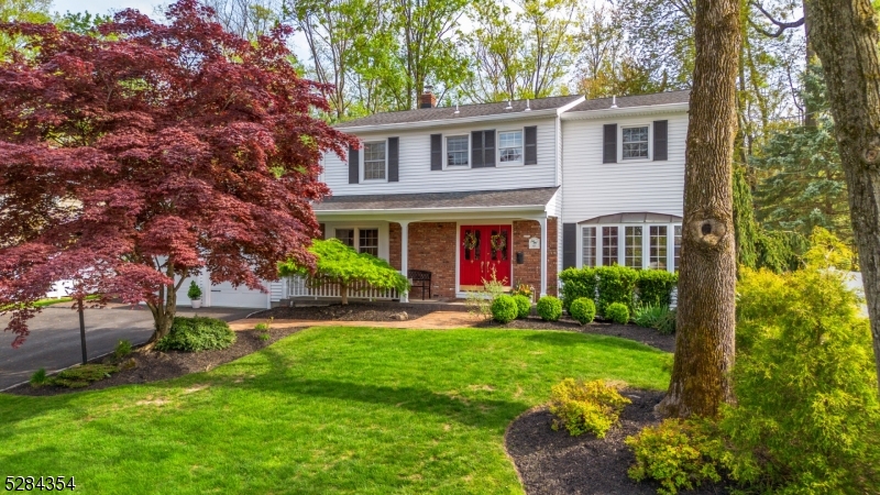 49 Tall Oaks Dr