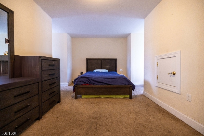 1407 Barnhardt Ln