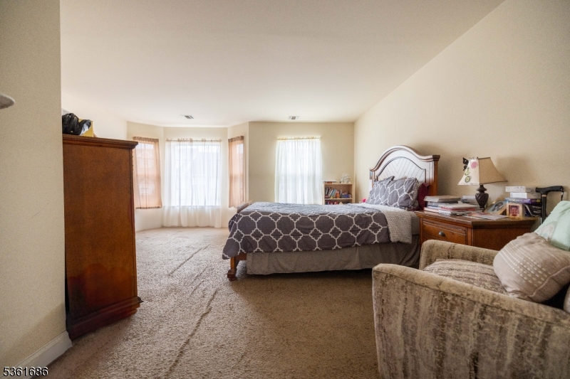 1407 Barnhardt Ln