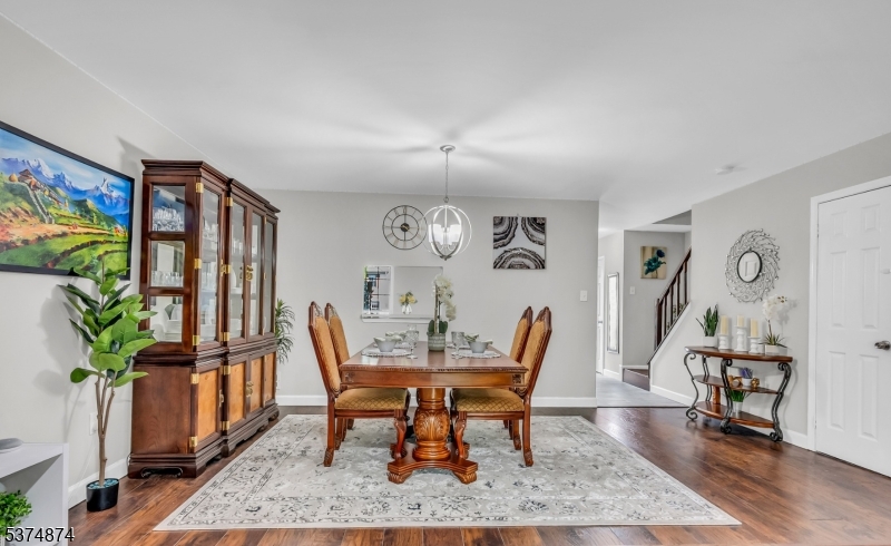 83 Pear Tree Ln