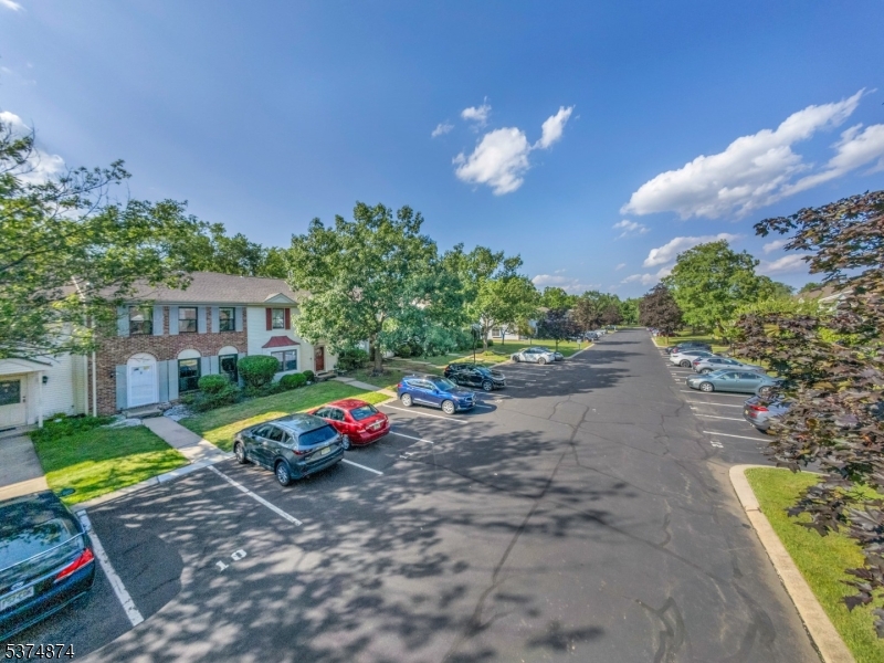 83 Pear Tree Ln