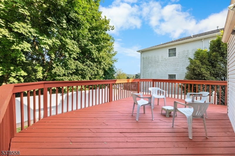 14 Valley View Rd