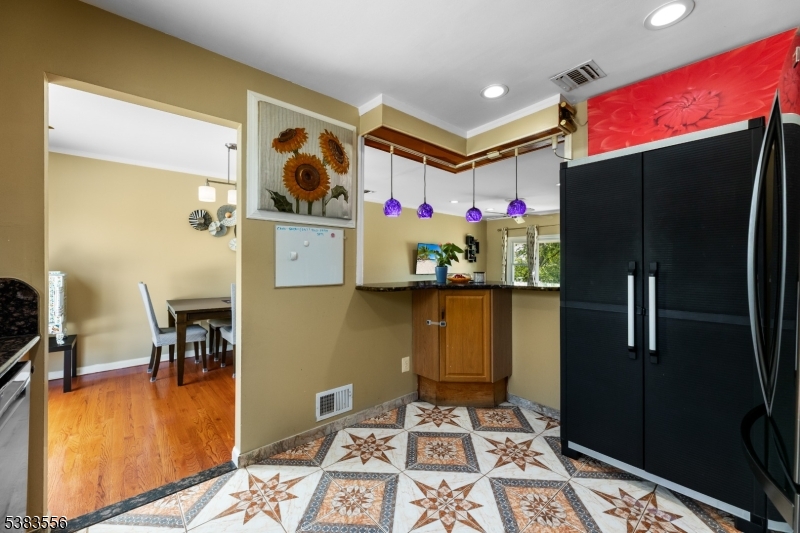 232 Evans Ave