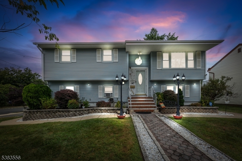 232 Evans Ave