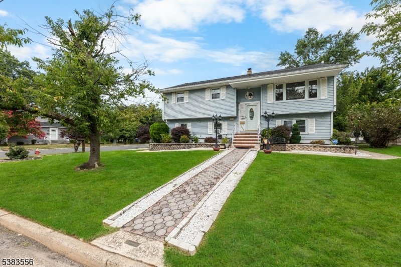 232 Evans Ave
