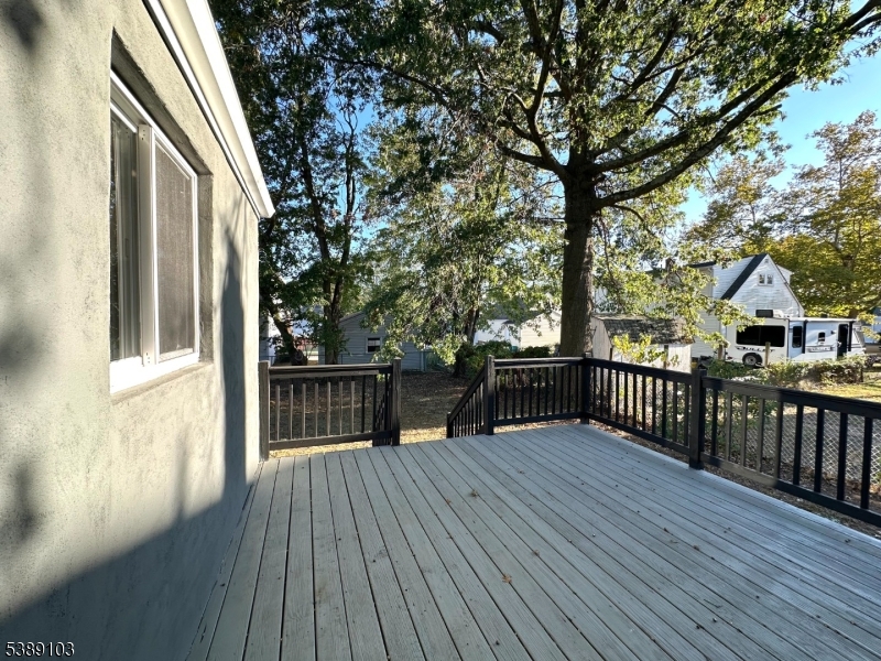 3 Edgewood Ter
