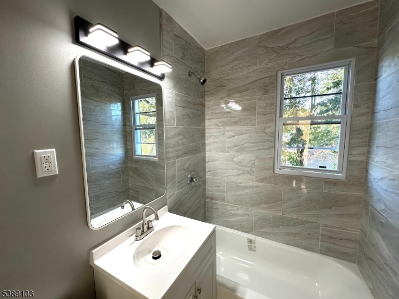 3 Edgewood Ter