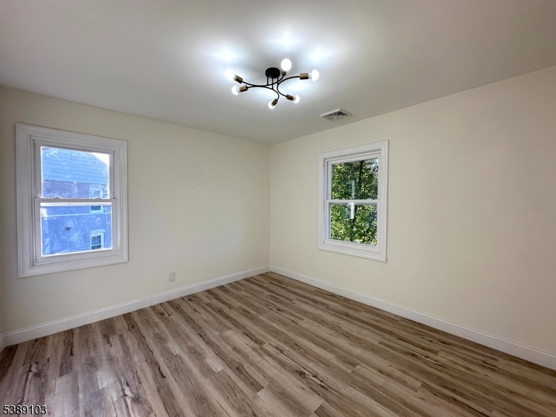 3 Edgewood Ter