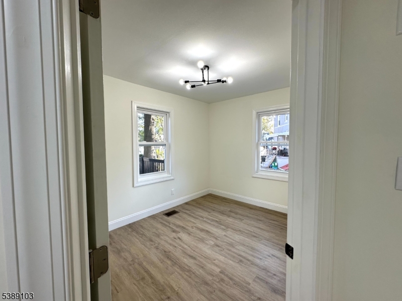 3 Edgewood Ter