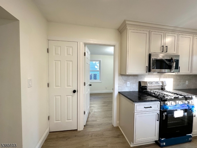 3 Edgewood Ter