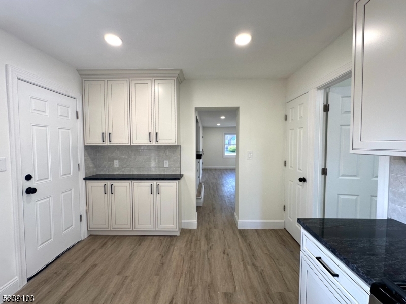 3 Edgewood Ter