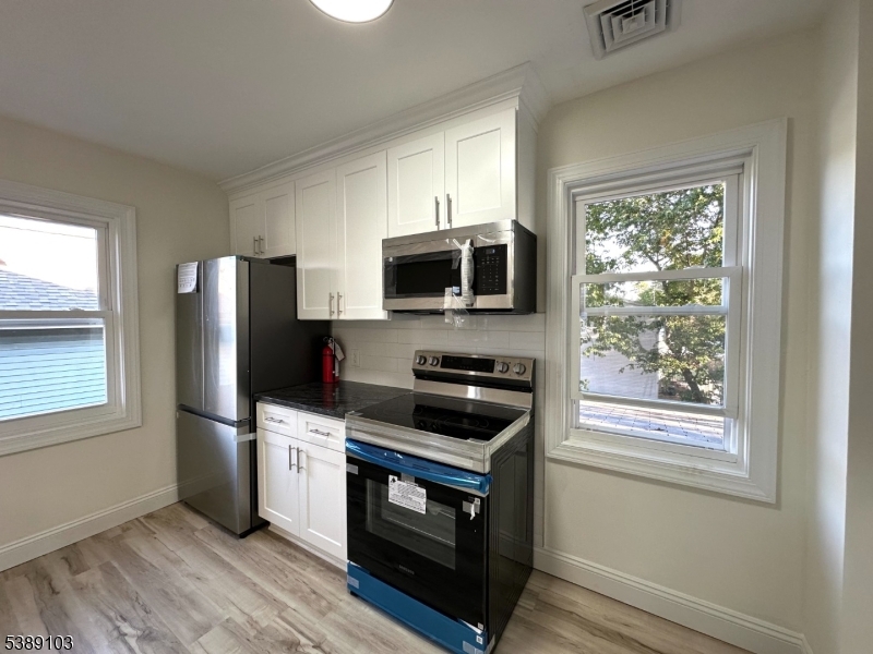 3 Edgewood Ter