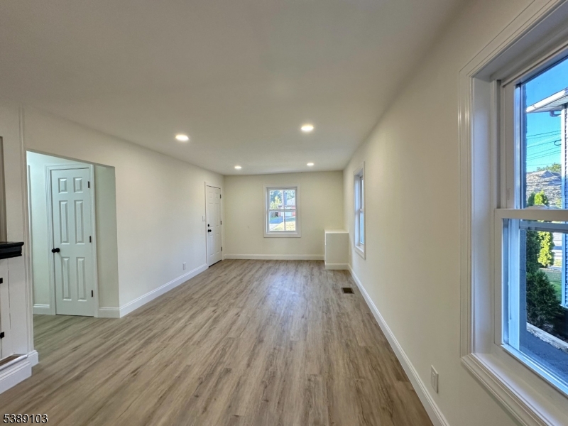 3 Edgewood Ter