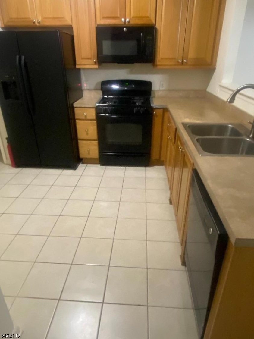 3223 Edward Stec Blvd