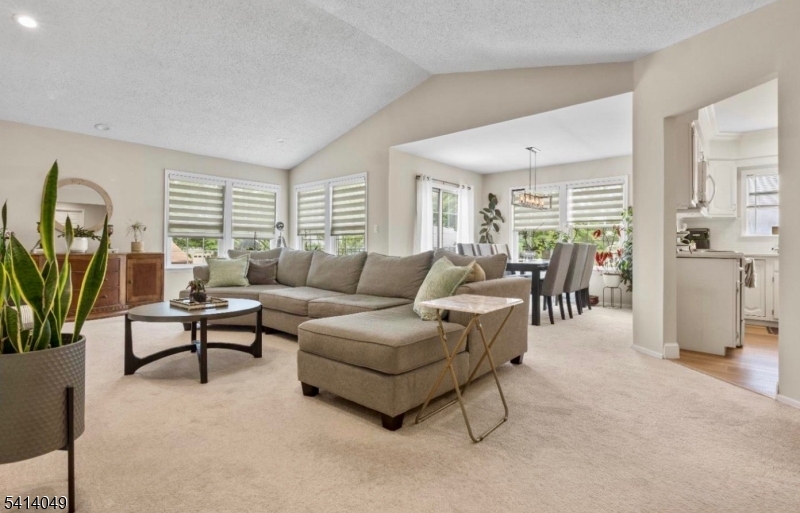 20C Dorchester Dr