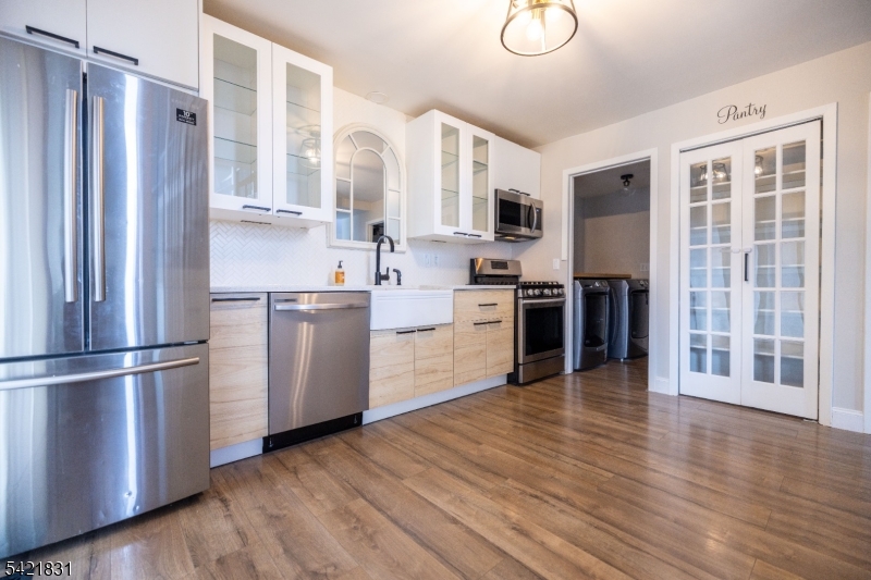 25 Bloomingdale Dr 2C