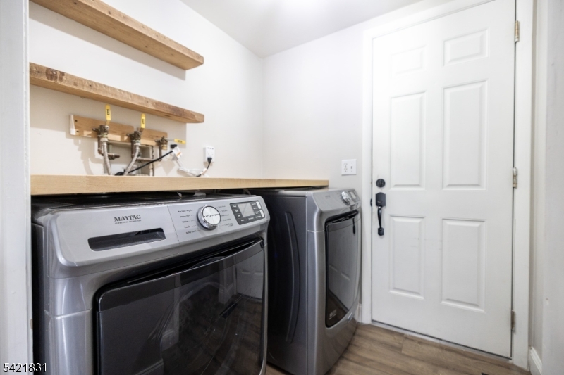 25 Bloomingdale Dr 2C