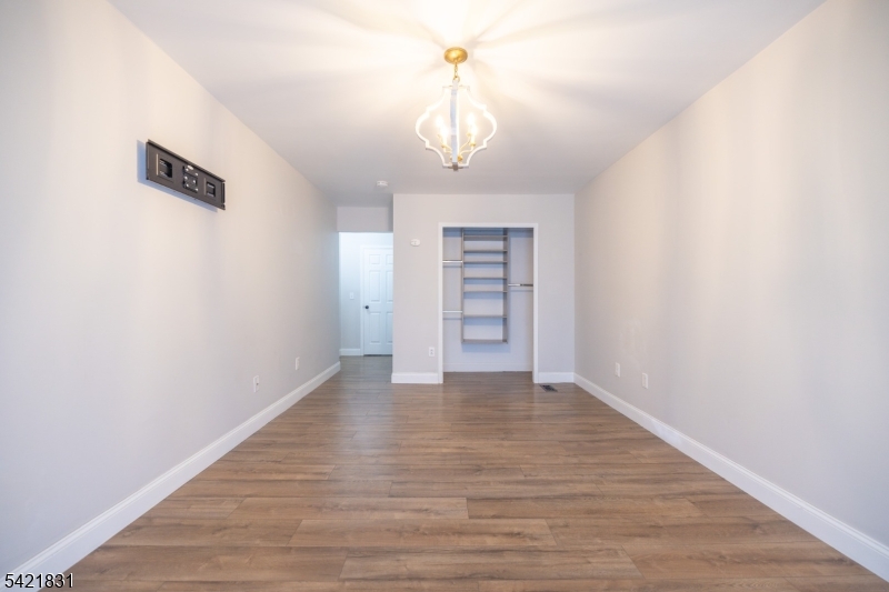 25 Bloomingdale Dr 2C