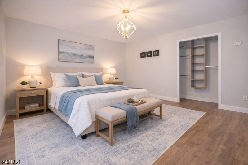 25 Bloomingdale Dr 2C