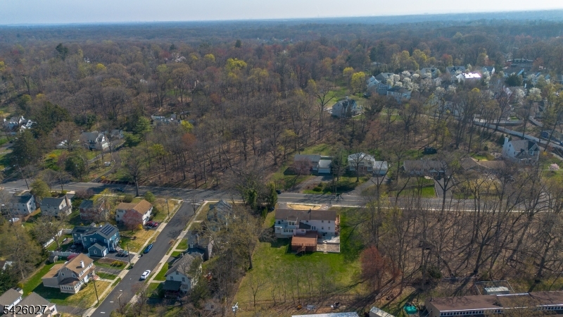 1118-28 Woodland Ave