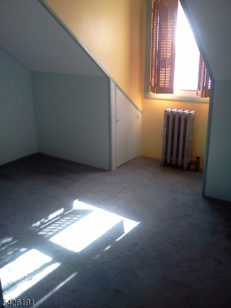 305 Woodlawn Ave