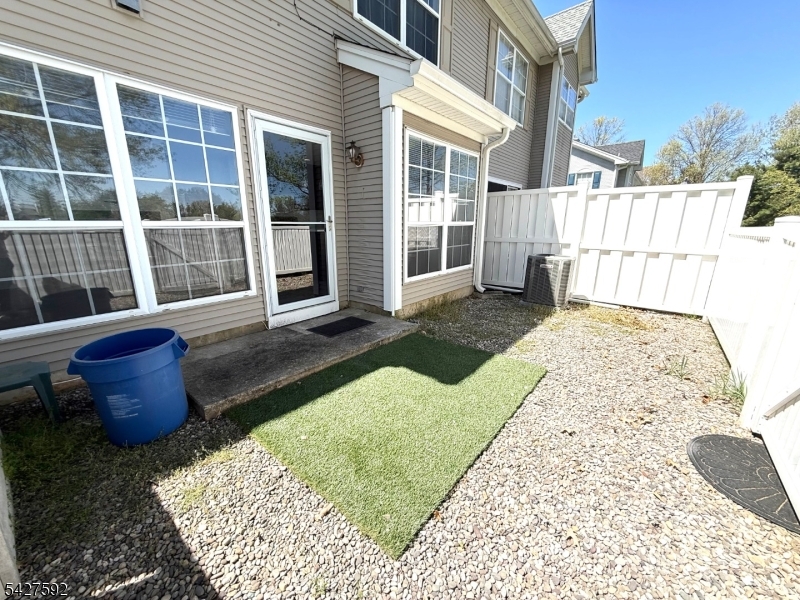 111 Columbus Dr