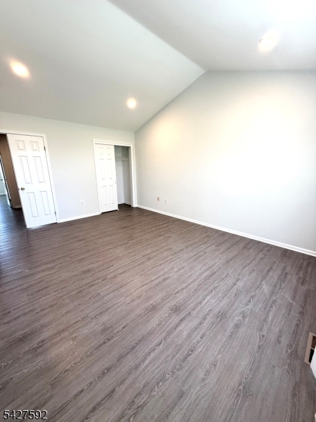 111 Columbus Dr