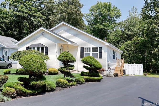 19 Pleasant Avenue