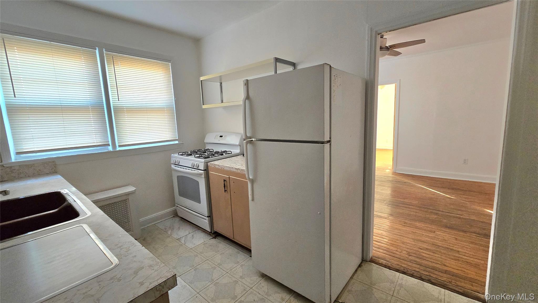 68-09 Alderton Street Unit: 2nd Fl