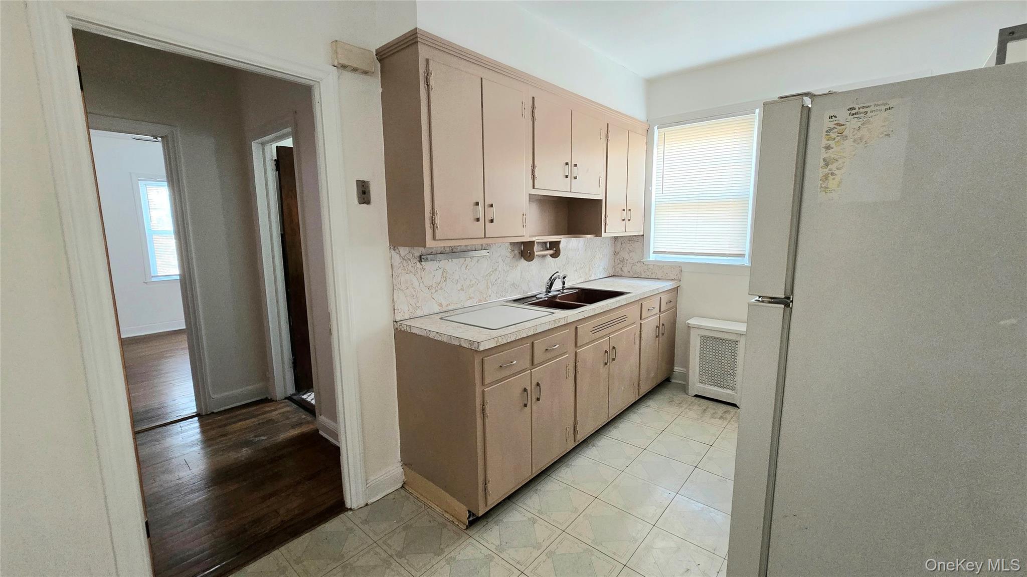 68-09 Alderton Street Unit: 2nd Fl