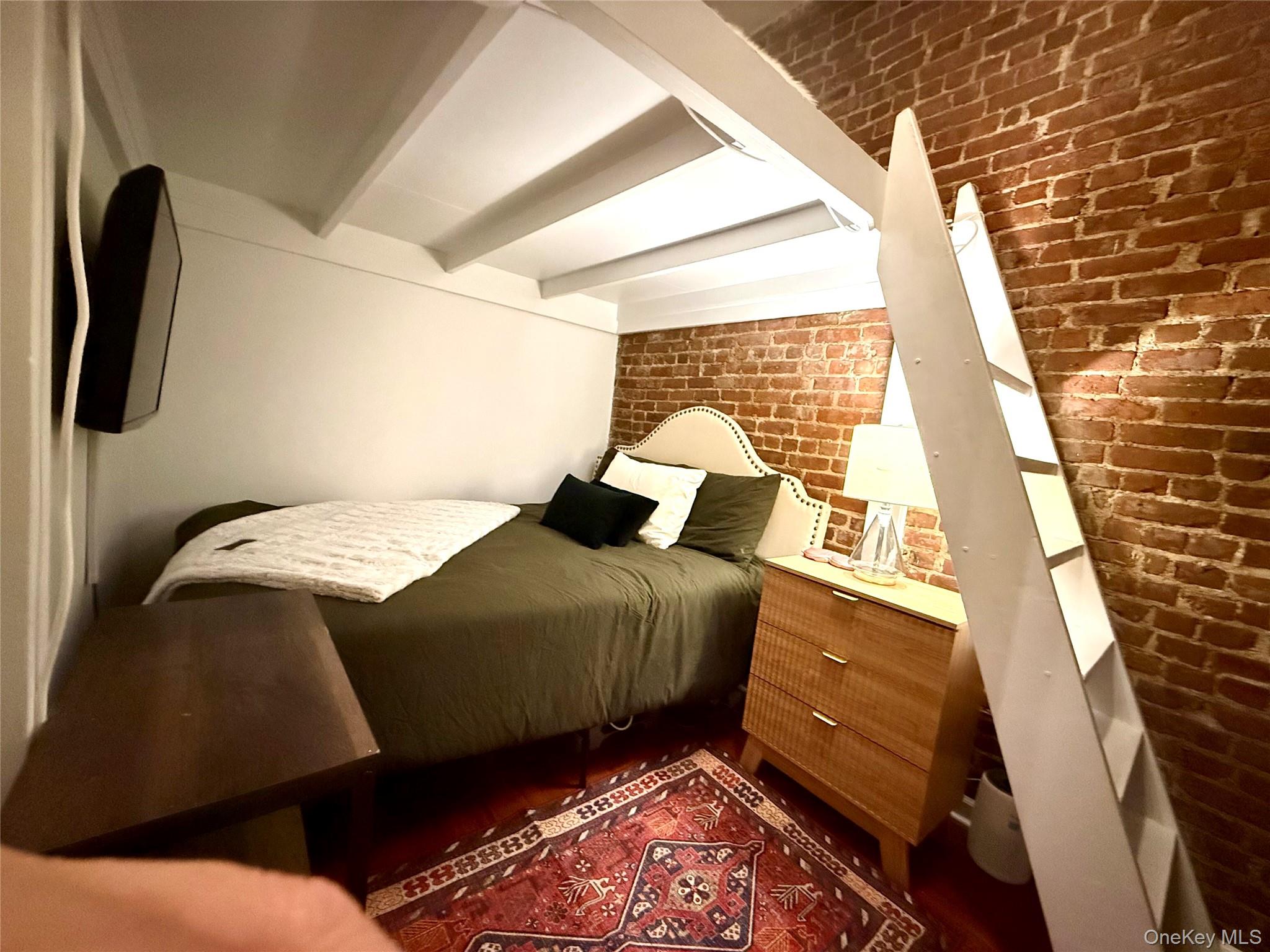 53 W 76 Street Unit: 7