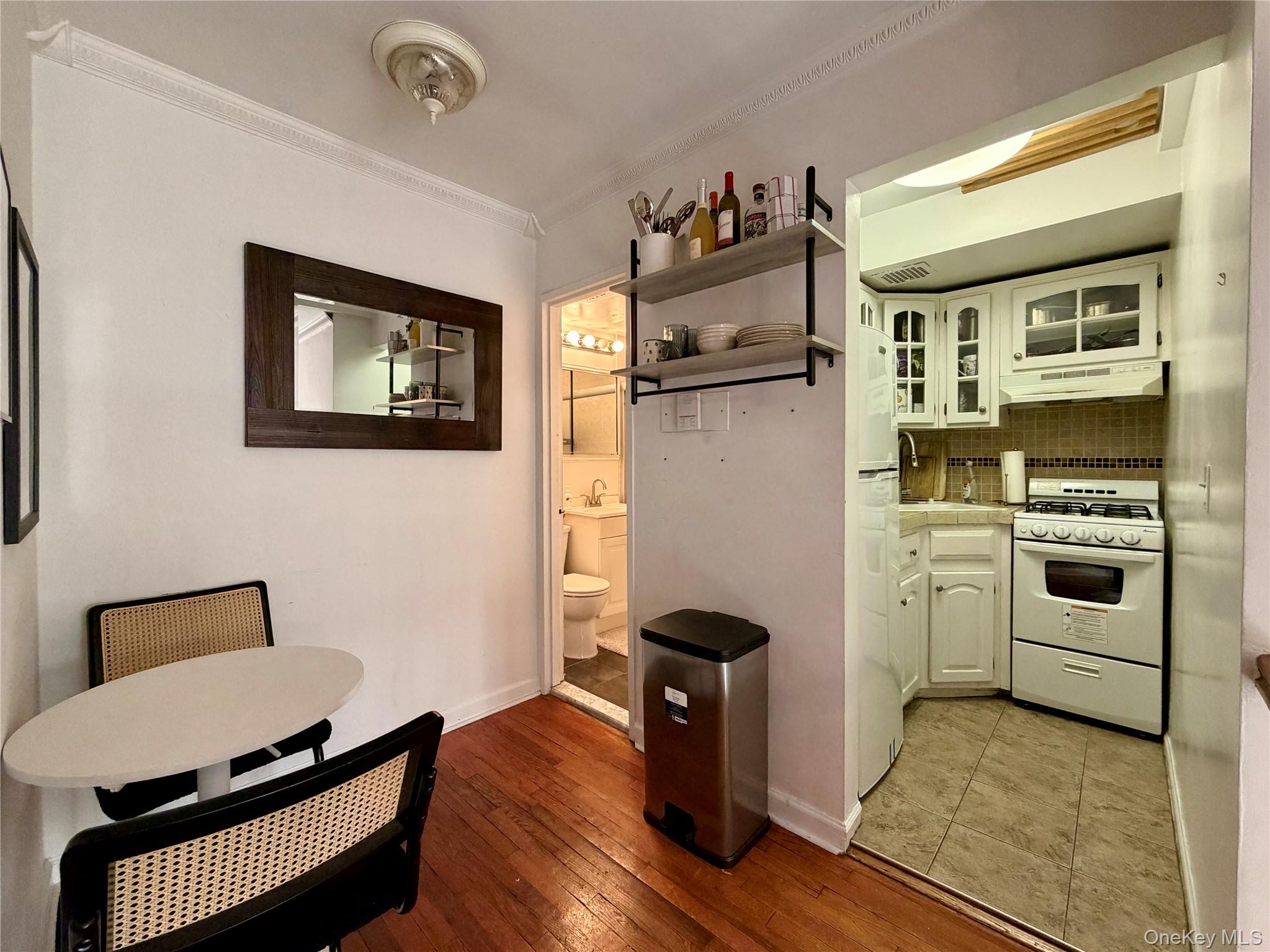 53 W 76 Street Unit: 7