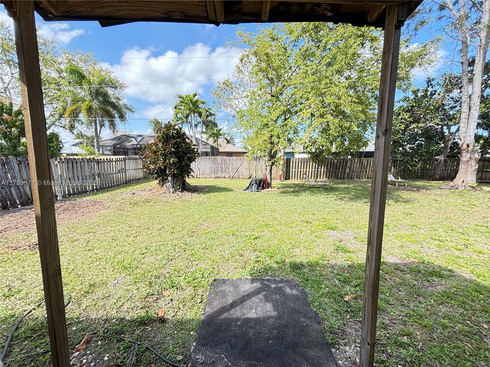 313 SE Yardley Ter, Port St. Lucie