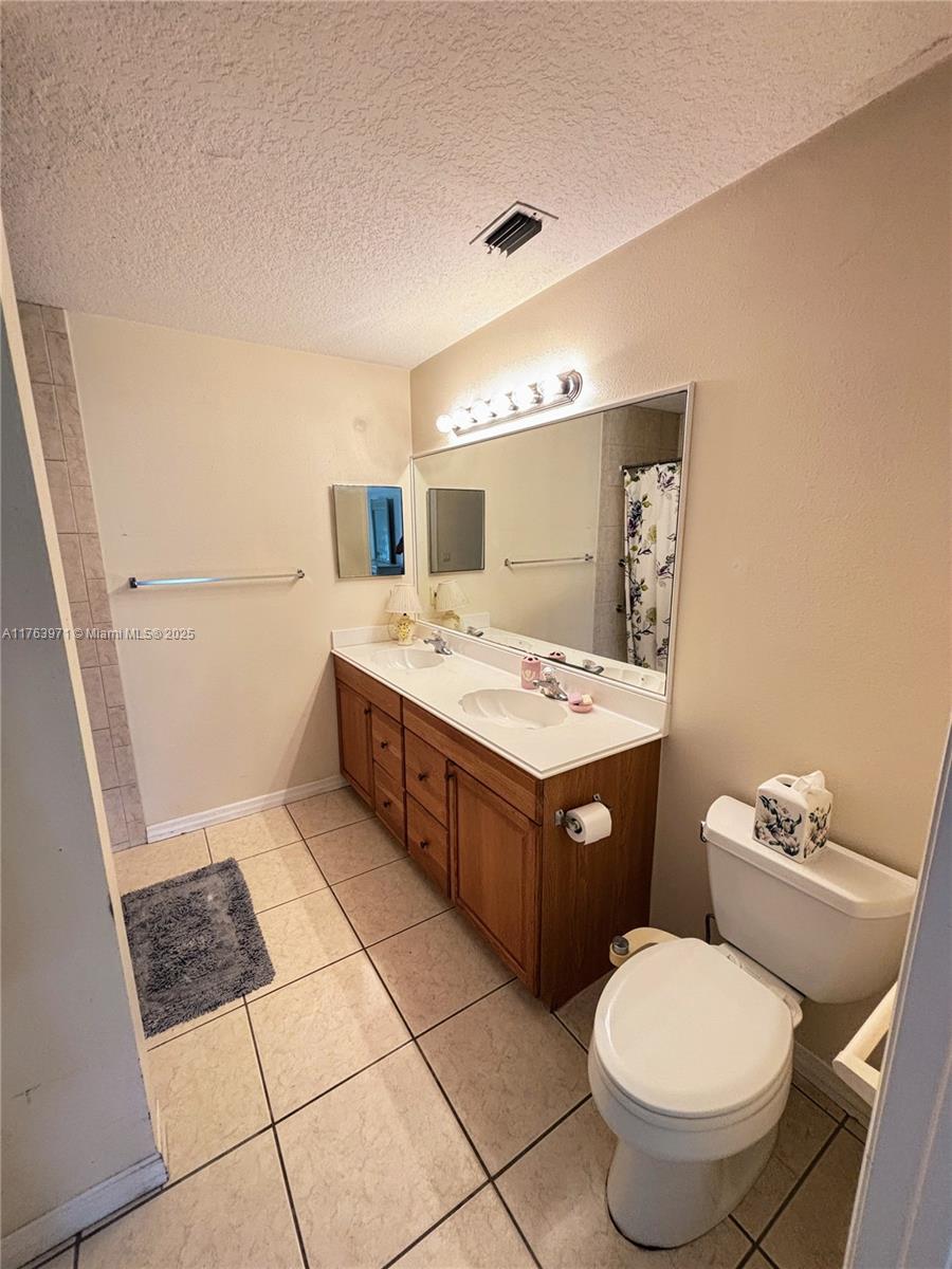 313 SE Yardley Ter, Port St. Lucie