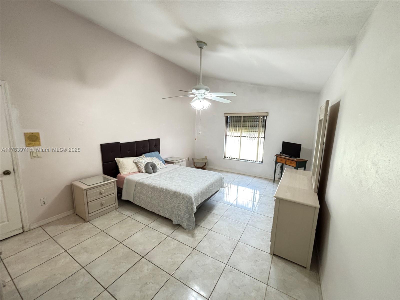 313 SE Yardley Ter, Port St. Lucie