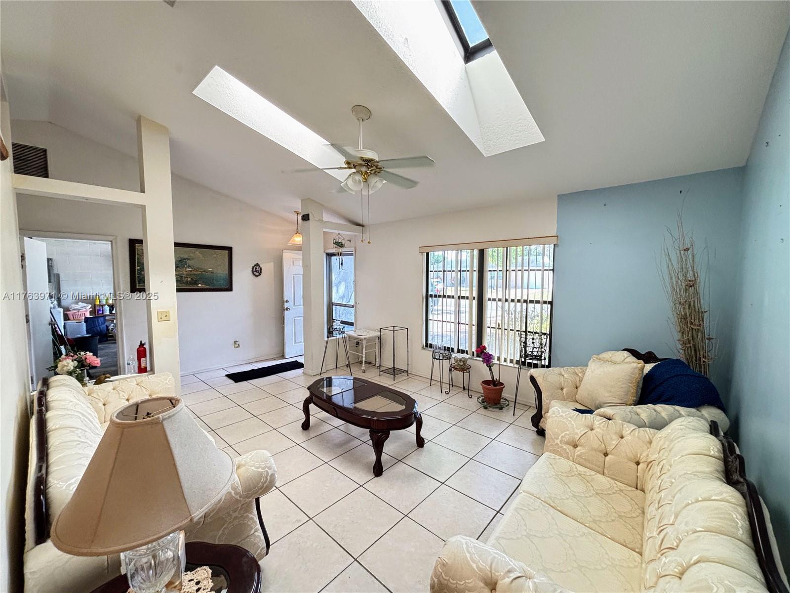 313 SE Yardley Ter, Port St. Lucie