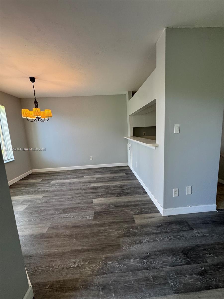 905 Coral Club Dr # 905