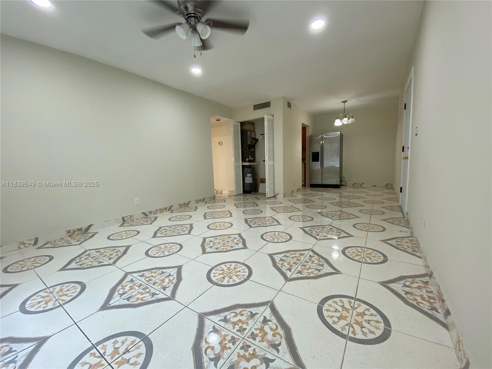 2607 NW 39th Ter # 204