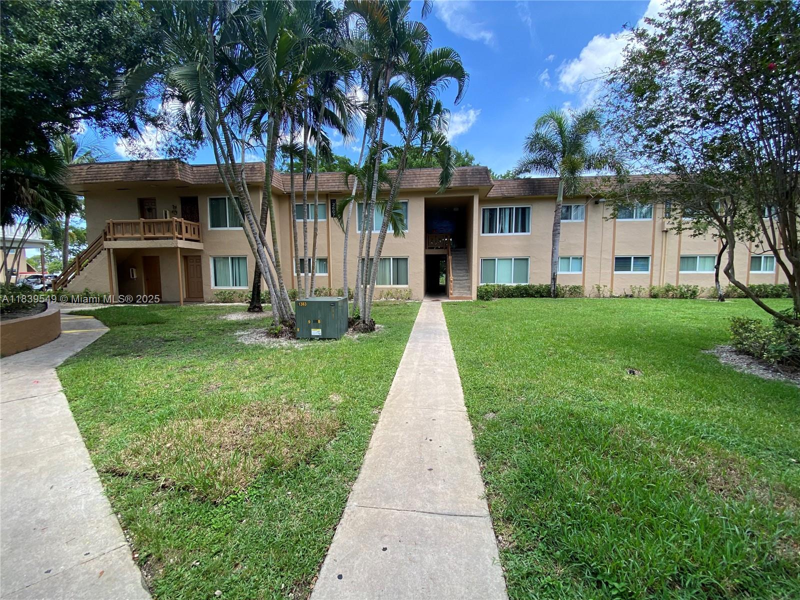 2607 NW 39th Ter # 204