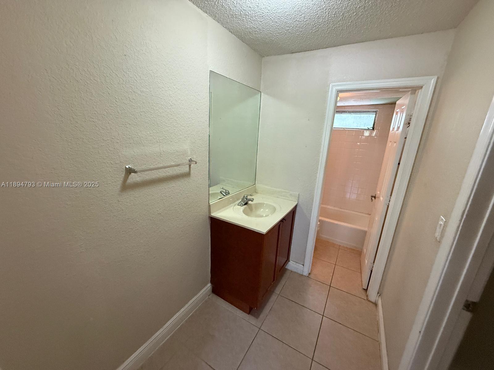 4251 NW 5th St # 114