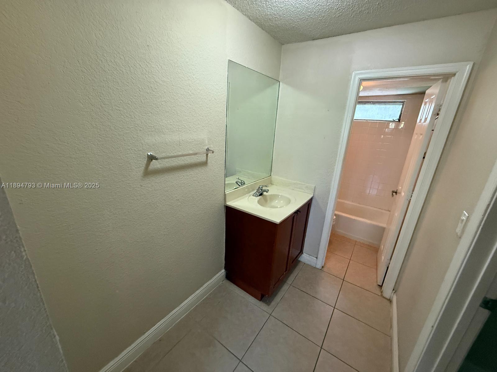 4251 NW 5th St # 114