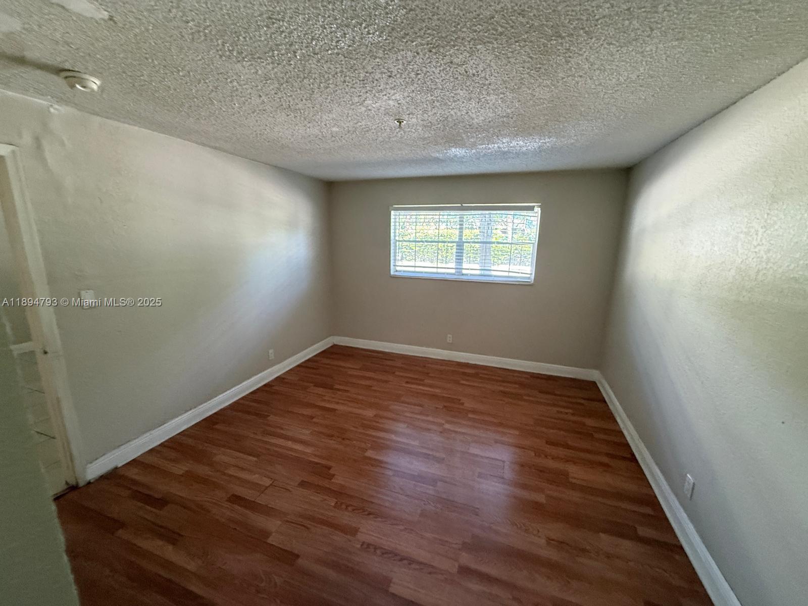 4251 NW 5th St # 114