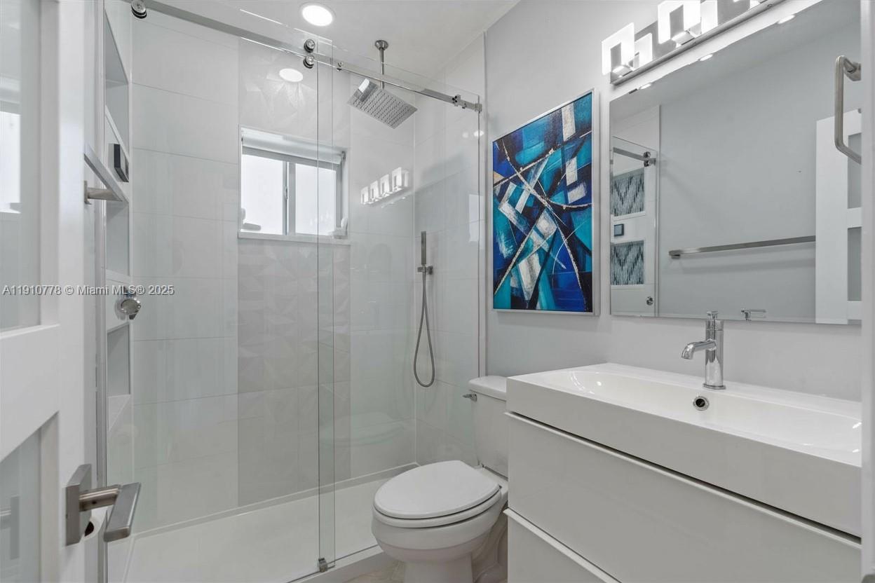 2170 NE 51st Ct # A30