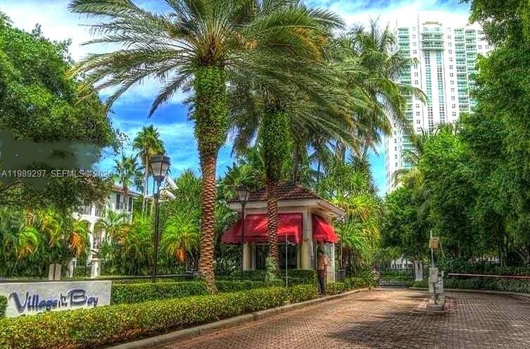 3255 NE 184th St # 12509