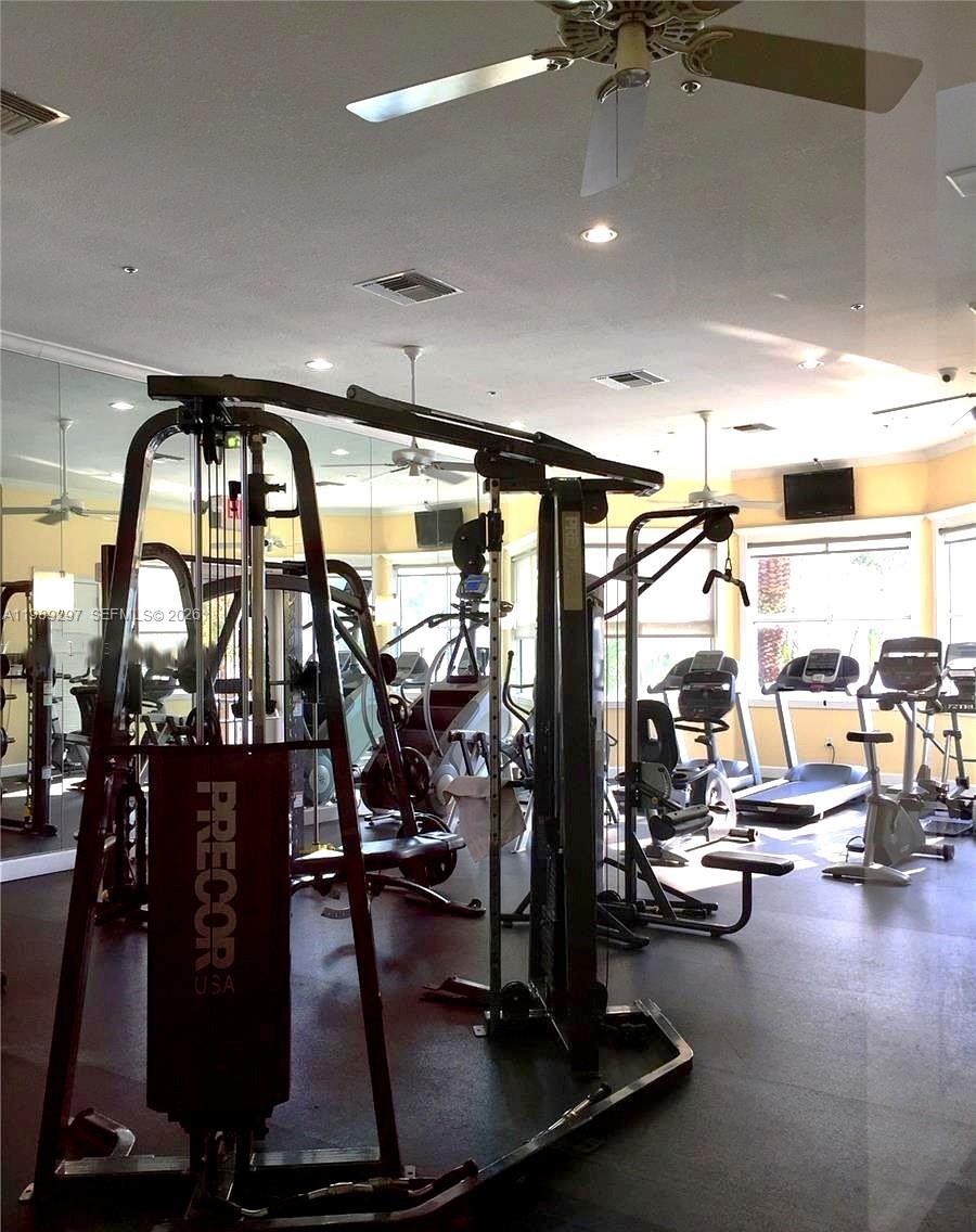 3255 NE 184th St # 12509