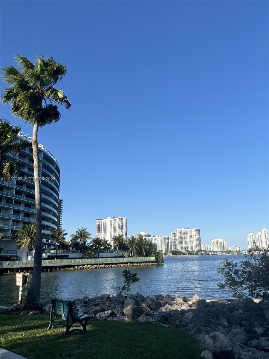 3255 NE 184th St # 12509