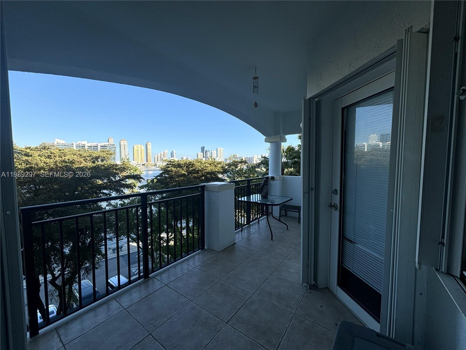 3255 NE 184th St # 12509