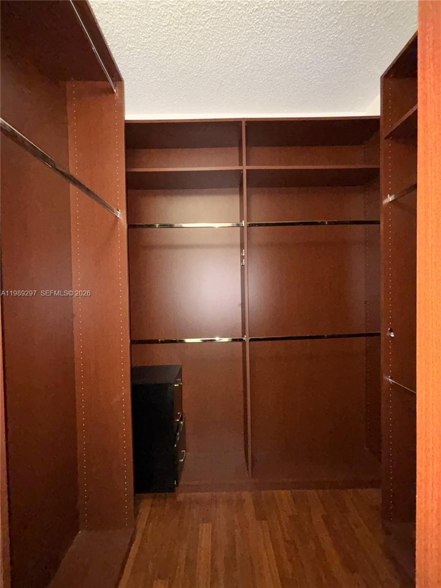 3255 NE 184th St # 12509